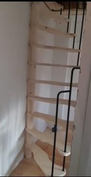 Ruimte besparende wenteltrap, Doe-het-zelf en Verbouw, Ladders en Trappen, Zo goed als nieuw, 2 tot 4 meter, Ophalen