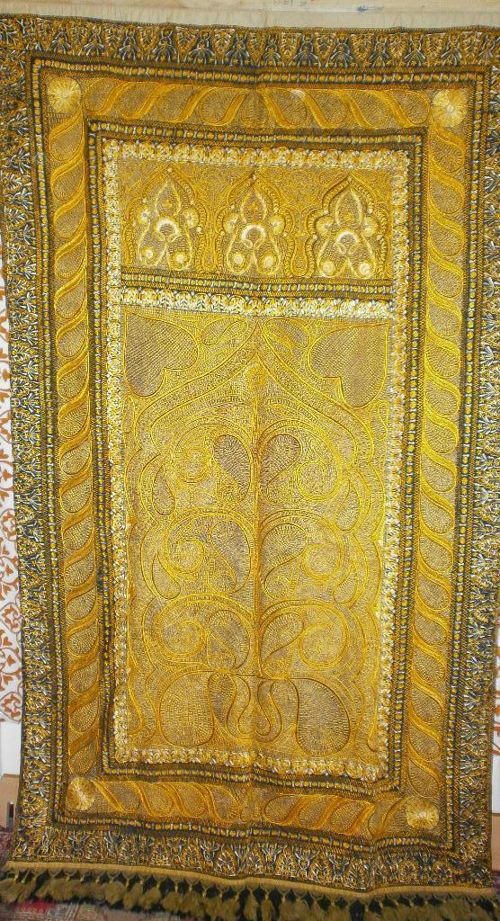 Zeldzaam zijde doek India ca 1950 excellent handgeborduurd, Antiek en Kunst, Ophalen