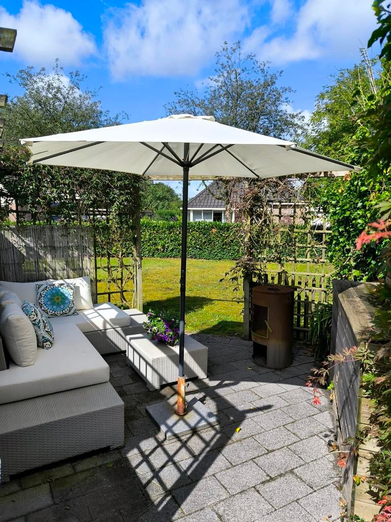 Te huur Diever 2 pers 1 week €850 + extra wk €450, In bos, 2 slaapkamers, Wasmachine, Chalet, Bungalow of Caravan