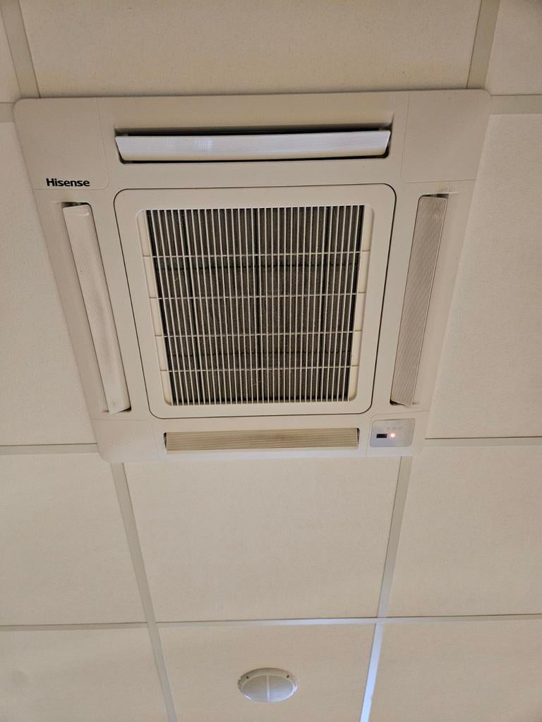 airco, cassette airco, plafond airco, systeemplafond airco, Ophalen of Verzenden, 60 tot 150 cm, Kachel, 30 tot 80 cm