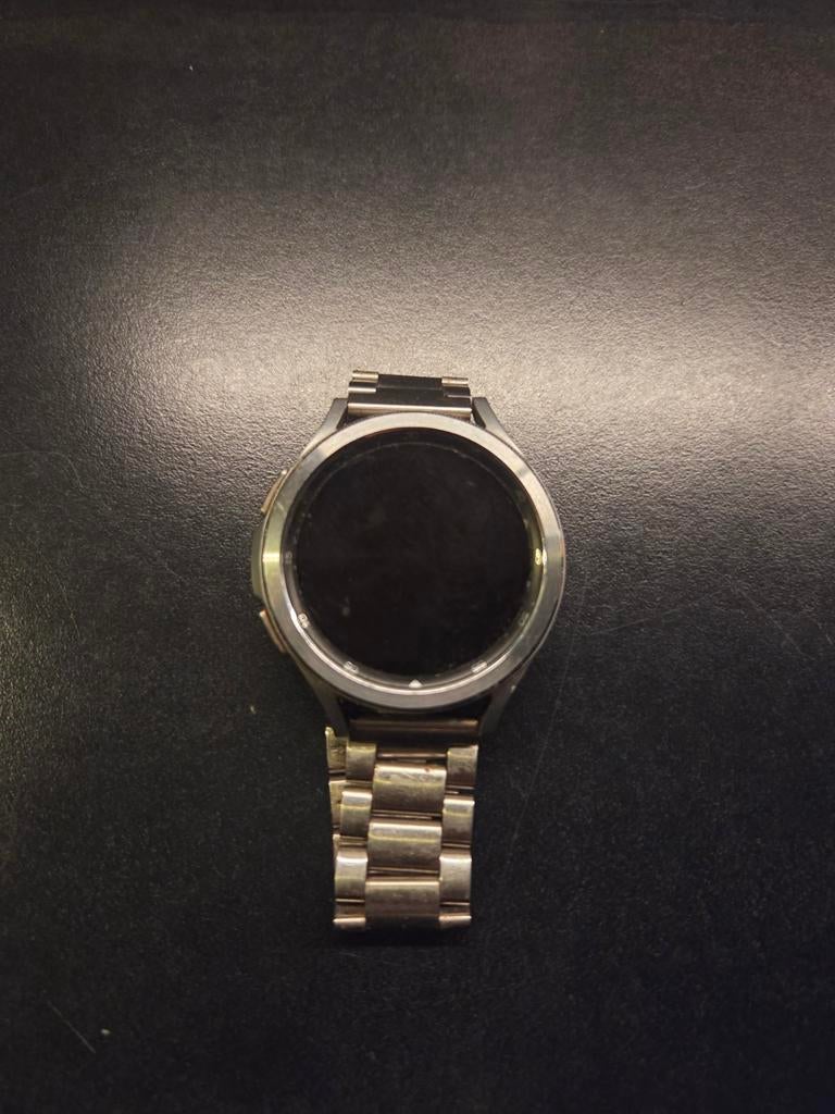 Samsung Galaxy Watch 4 Classic - Zilver, Sieraden, Tassen en Uiterlijk, Smartwatches, Ophalen of Verzenden, Zo goed als nieuw