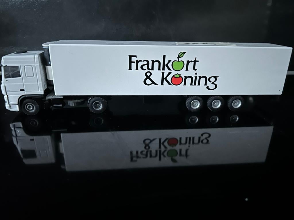 Lion Daf 95XF Spacecab Frankort en de Koning, Hobby en Vrije tijd, Modelauto's | 1:50, Ophalen of Verzenden, Nieuw, Bus of Vrachtwagen