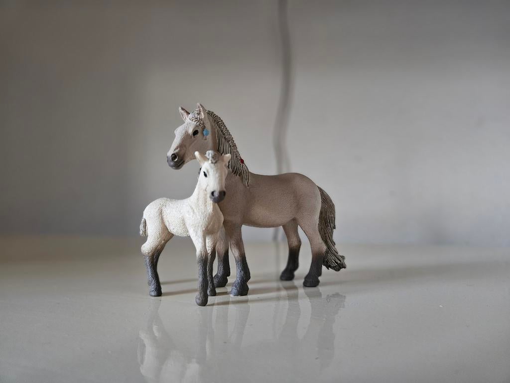 Schleich paarden 2 ijslander setjes, Ophalen, Zo goed als nieuw