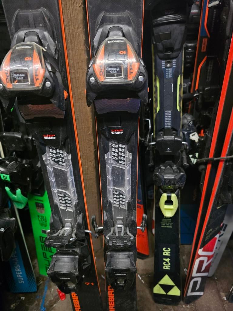 154cm BLIZZARD FIREBIRD 71 TI, Sport en Fitness, Skiën en Langlaufen, Overige merken, 160 tot 180 cm, Ophalen of Verzenden, Zo goed als nieuw