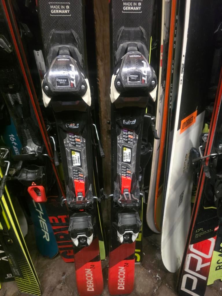 154cm VOLKL DEACON 74 CARVE SKIS, Overige merken, 160 tot 180 cm, Ophalen of Verzenden, Zo goed als nieuw