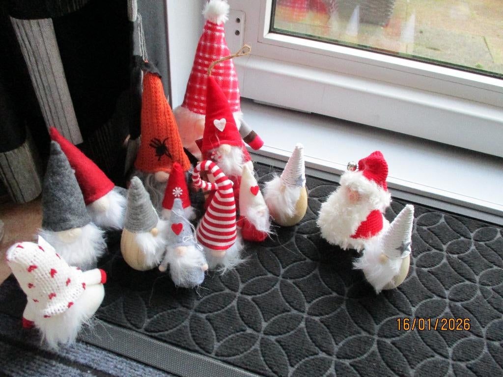 Te koop Gnoom Familie., Diversen, Ophalen, Zo goed als nieuw