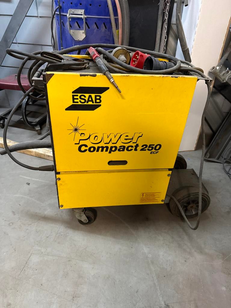 Lasapparaat - ESAB Power Compact 250, Ophalen, Gebruikt, 250 ampère of meer, Overige typen