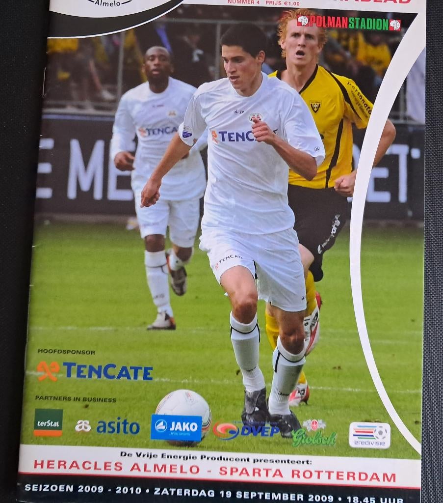 Heracles - Sparta 2009/2010, Ophalen of Verzenden, Zo goed als nieuw, Overige binnenlandse clubs, Boek of Tijdschrift