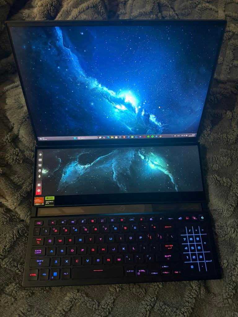 Asus Zephyrus Duo 16 GX650-PY | RTX 4090 | 2 TB SSD | 32RAM, Computers en Software, Windows Laptops, Ophalen of Verzenden, Zo goed als nieuw