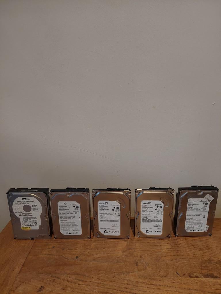 8 HDD's: 5x 250GB & 3x 320GB - Western Digital & Seagate, Ophalen of Verzenden, Gebruikt