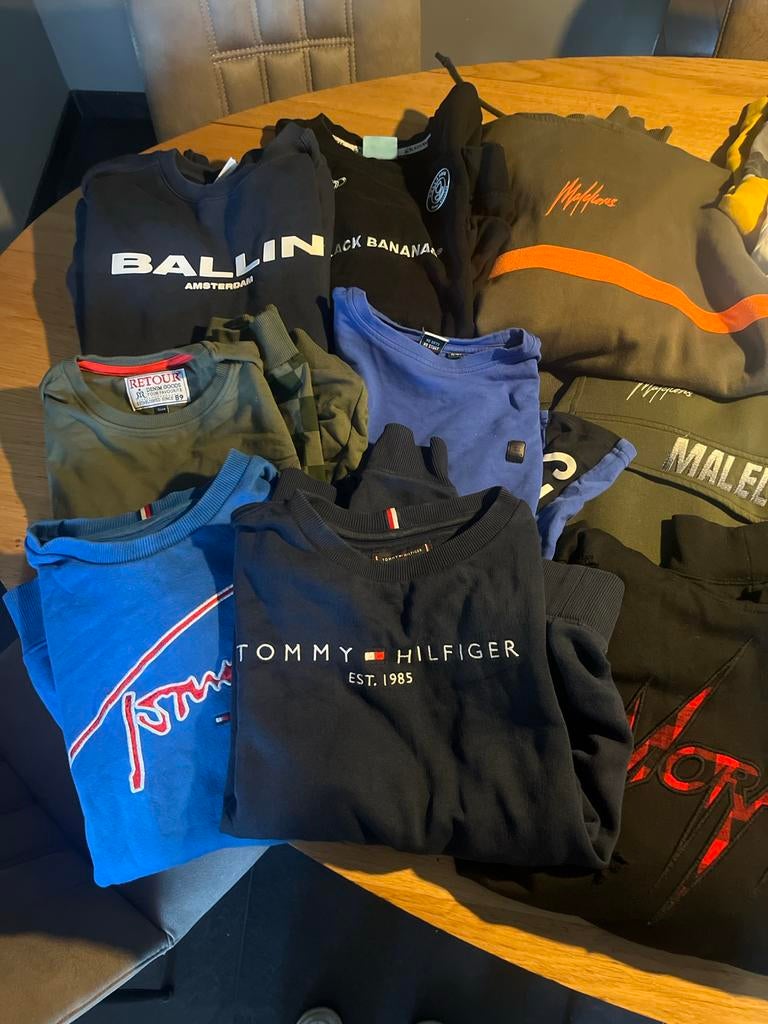 Jongens truien - diverse merken en maten Grotere kindermaat, Kleding | Heren, Truien en Vesten, Ophalen of Verzenden, Gedragen