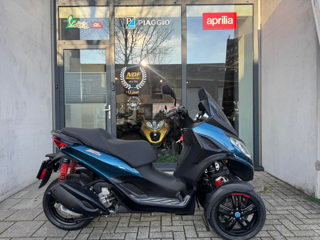 Piaggio mp3 300cc abs asr autorijbewijs!