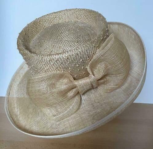 Hoed van Hat Box maat 57, Kleding | Dames, Hoeden en Petten, Zo goed als nieuw, Hoed, 56 of 57 cm (M, 7 of 7⅛ inch), Ophalen of Verzenden