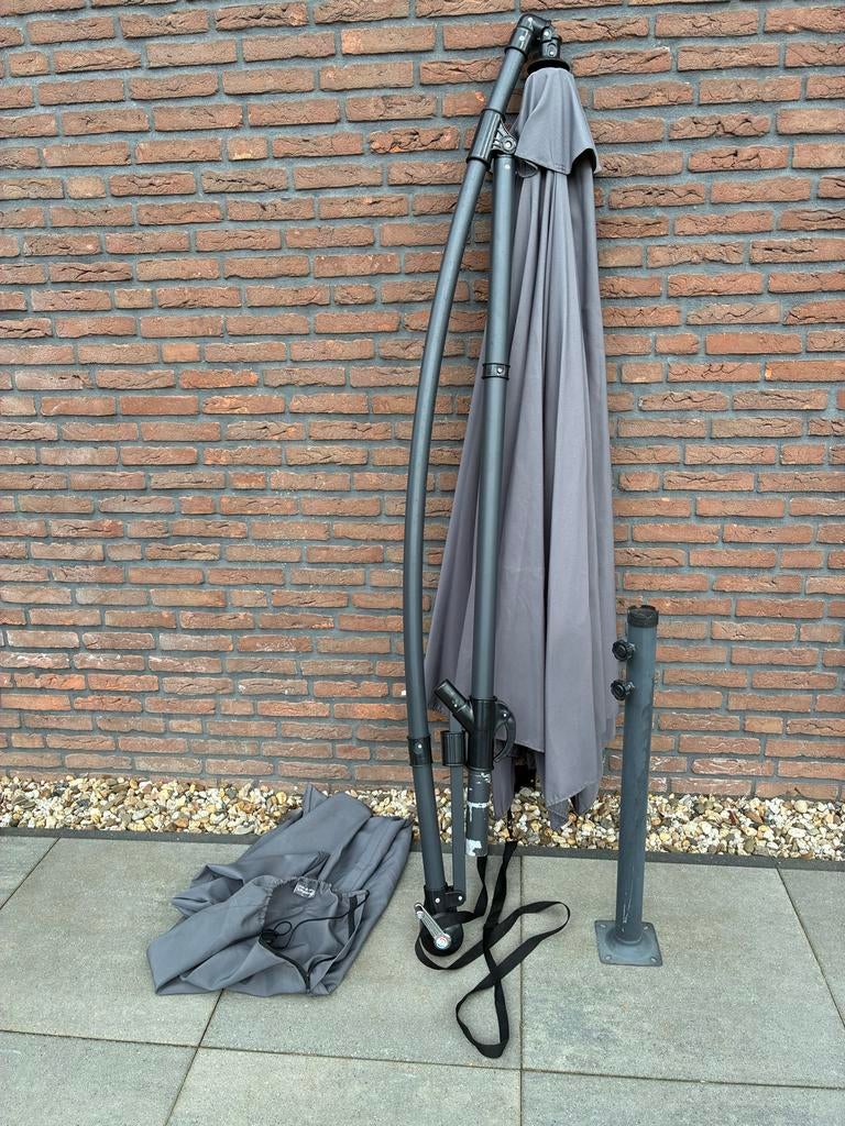 Zweefparasol Ø3m - Kantelbaar, met hoes en verankering, Kantelbaar, 2 tot 3 meter, Ophalen of Verzenden, Zweefparasol