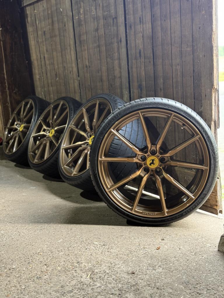 Concaver CVR4 velgen 5x114,3 breedset Ferrari California 21”