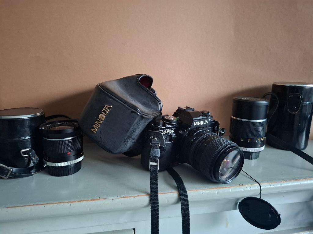 Minolta X700 met twee lenzen en tas, Ophalen of Verzenden, Gebruikt, Spiegelreflex, Minolta