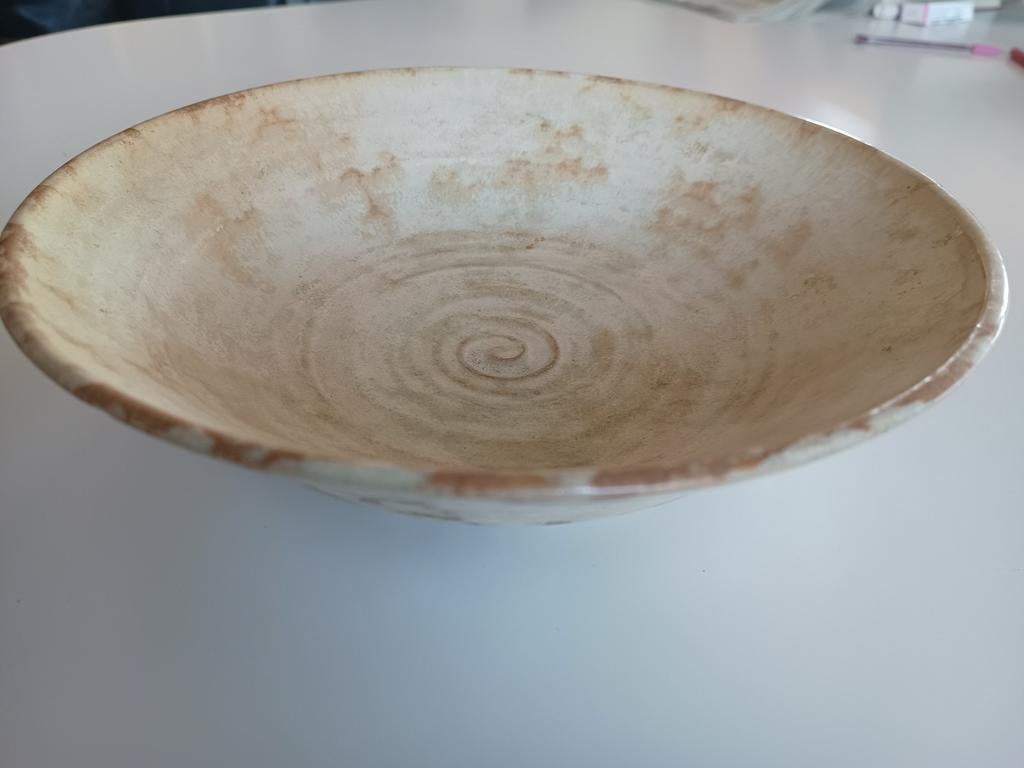 Grote schaal, keramiek, Ophalen of Verzenden, Zo goed als nieuw, Rond, Porselein of Keramiek