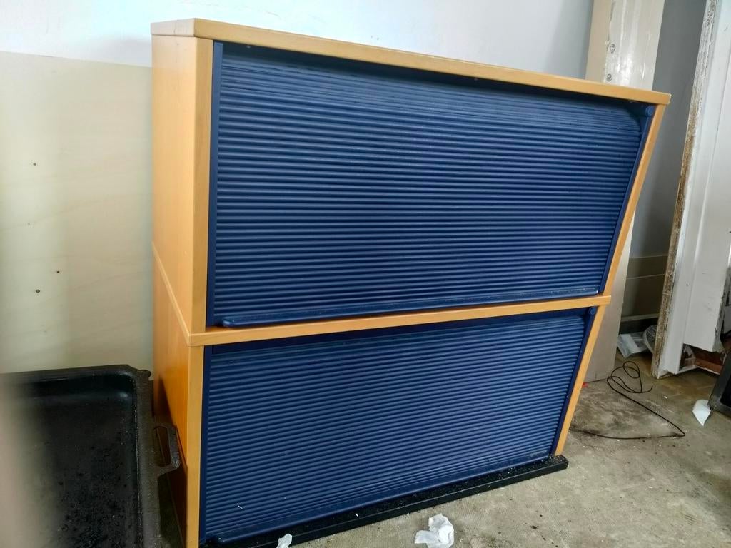 Kast met 2 roldeuren, Huis en Inrichting, Kasten | Roldeurkasten en Archiefkasten, Ophalen