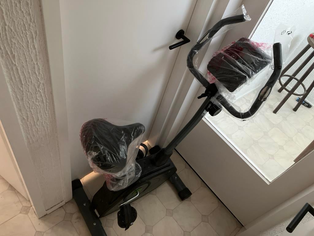 Tunturi B35 Hometrainer - Bezorging bespreekbaar, Ophalen, Zo goed als nieuw, Benen, Overige typen