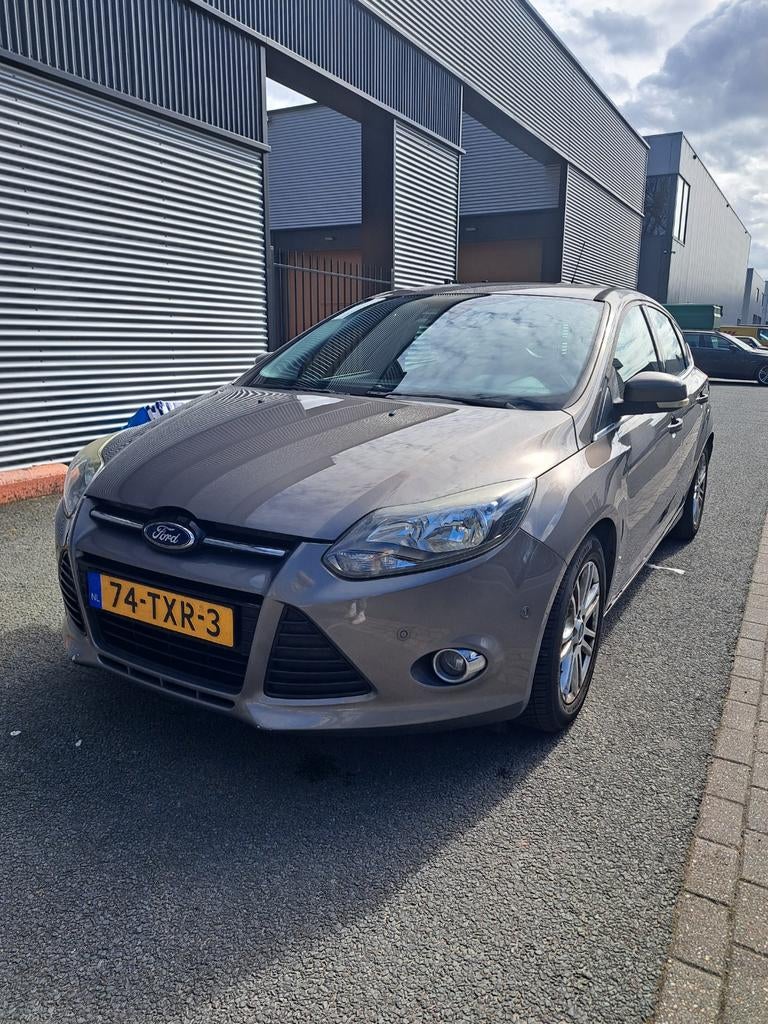 Ford Focus 1.0 74KW 5-D 2012 Bruin, Auto's, Ford, Particulier, Focus, Benzine, A, Hatchback, Handgeschakeld, Origineel Nederlands