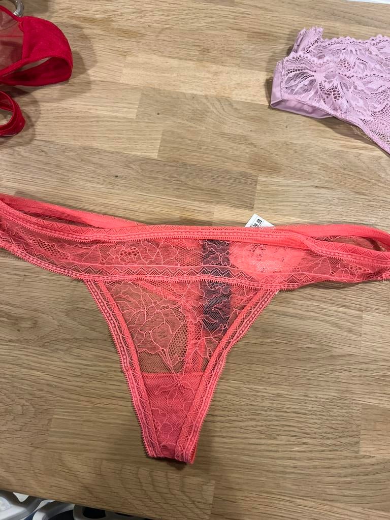 Calvin Klein string maat 40 NIEUW!! Nu €7,50, Ophalen of Verzenden, String