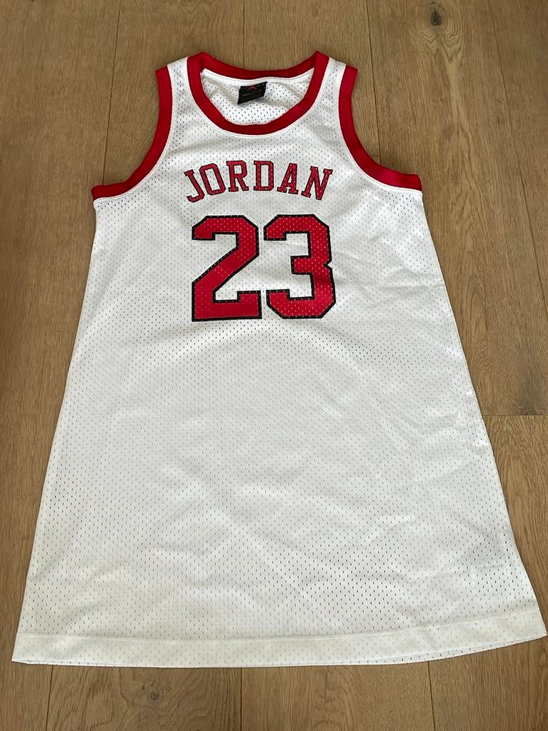 Nike Jordan jurkje maat XS loose fit, Sport en Fitness, Basketbal, Ophalen of Verzenden, Zo goed als nieuw, Kleding