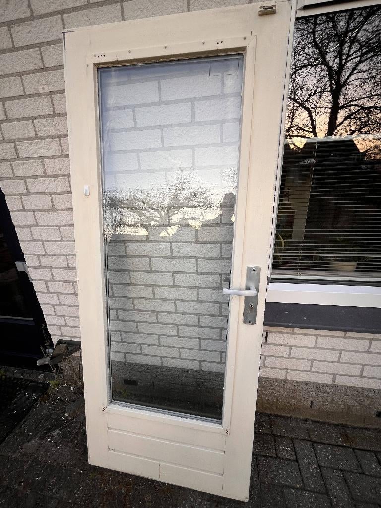 Buitendeur, hardhout, rechtsdraaiend, 83x210 cm, Doe-het-zelf en Verbouw, Deuren en Horren, Ophalen, Gebruikt, 80 tot 100 cm, Buitendeur