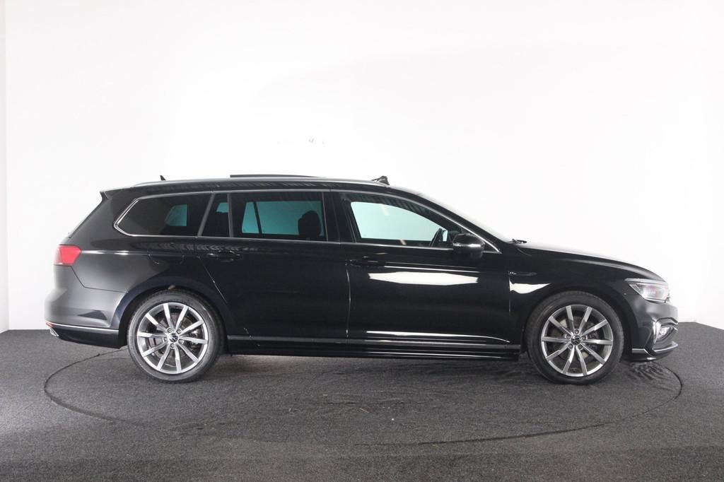 Volkswagen Passat Variant 1.5 TSI R-Line, 730 kg, 4 cilinders, 150 pk, Zwart