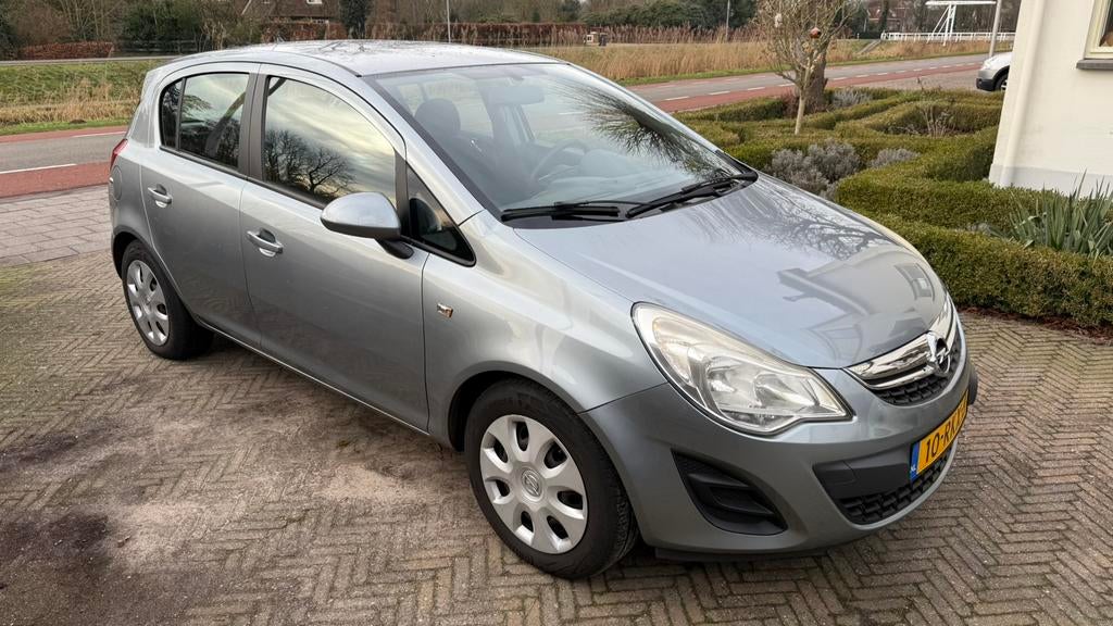 Opel Corsa 1.4 16V 5D 2011 met trekhaak en airco, Auto's, Voorwielaandrijving, 1063 kg, 1398 cc, 4 cilinders
