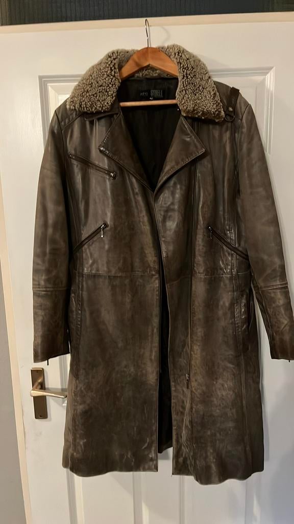 Leren damesjas, Ophalen, Gedragen, Bruin