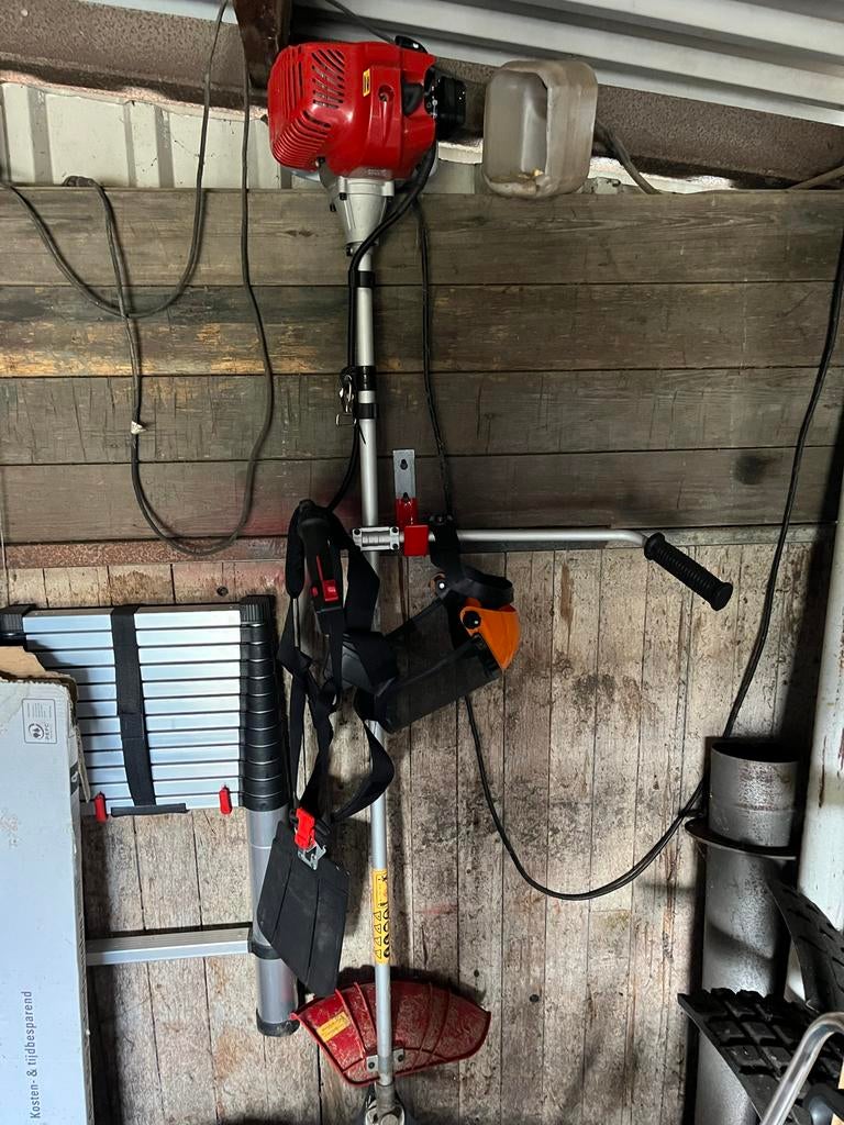 MTD Smart BC 52 Bosmaaier met draagharnas en gezichtsbescher, Ophalen, Gebruikt, 30 tot 50 cm, Benzine