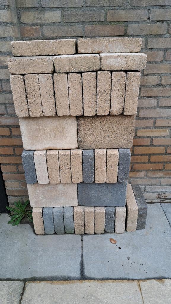 Stenen 30x20x6 - 40 gele, 8 blauwe, Tuin en Terras, Tegels en Klinkers, Ophalen, Gebruikt, Beton, Klinkers