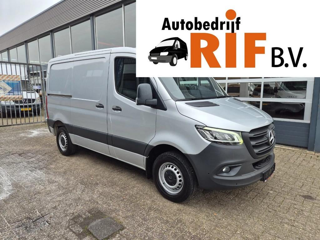 Mercedes-Benz Sprinter 317 CDI L1H1 Aut/ Standkachel/ Sortim, Auto's, Achterwielaandrijving, Gebruikt, Euro 6, 4 cilinders