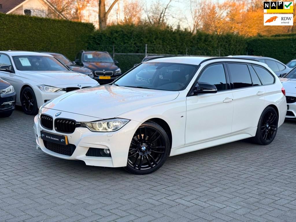 BMW 3-serie Touring 316i Executive M Sport|Nieuwe Ketting +, Auto's, BMW, Gebruikt, 4 cilinders, Alcantara, Wit