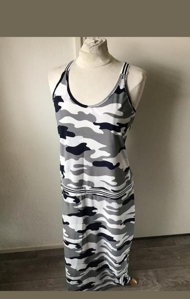 Studio Anneloes travel jurk zgan, Kleding | Dames, Maat 42/44 (L), Ophalen of Verzenden, Zo goed als nieuw, Onder de knie