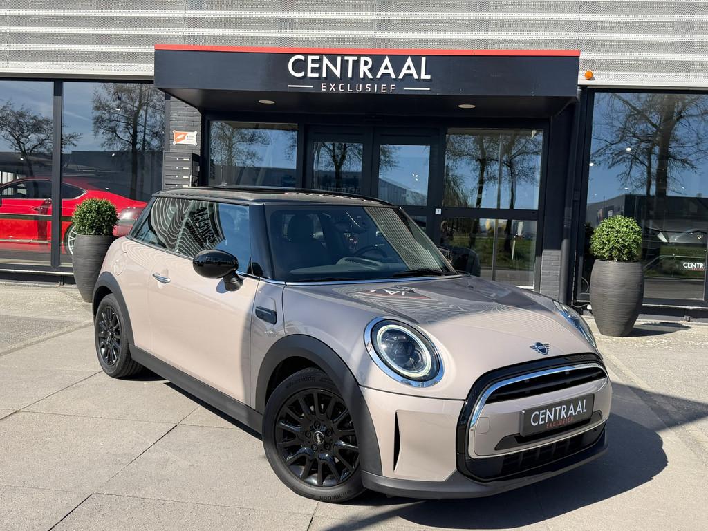 Mini Mini 1.5 Cooper Edition Leder|Carplay|Camera|Keyless|NL, 136 pk, Gebruikt, 49 €/maand, Bedrijf