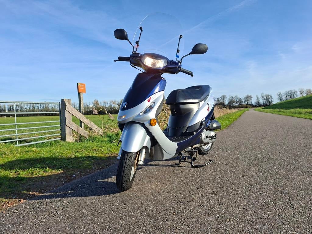 Peugeot V-Clic Scooter - Blauw Kenteken, Fietsen en Brommers, Scooters | Peugeot, Gebruikt, Overige modellen, Maximaal 25 km/u