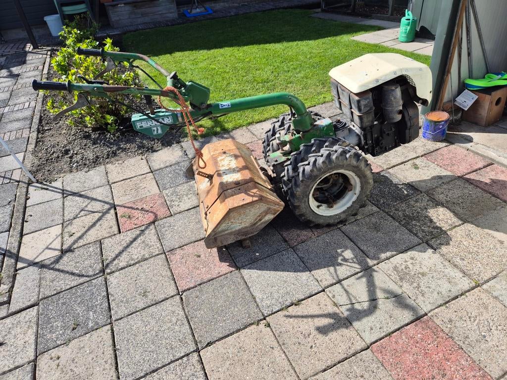 Tuinfrees Ferrari 71 9pk met nieuwe messen en ploeg, Ophalen, Gebruikt