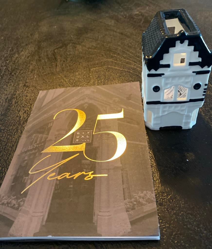 Rituals 25 jaar huisje met boekje - Nieuw, Ophalen of Verzenden, Nieuw