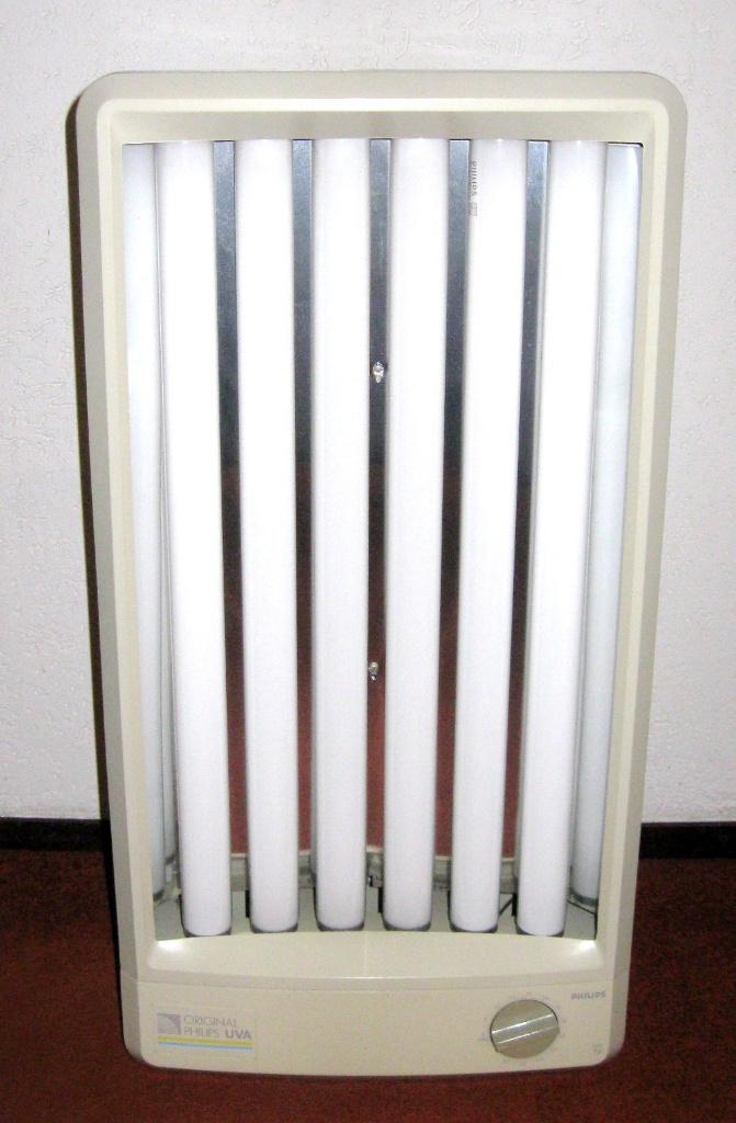 Philips HP3146 UV-A compact solarium, Ophalen, Zo goed als nieuw, Gezichtsbruiner, Minder dan 10 lampen