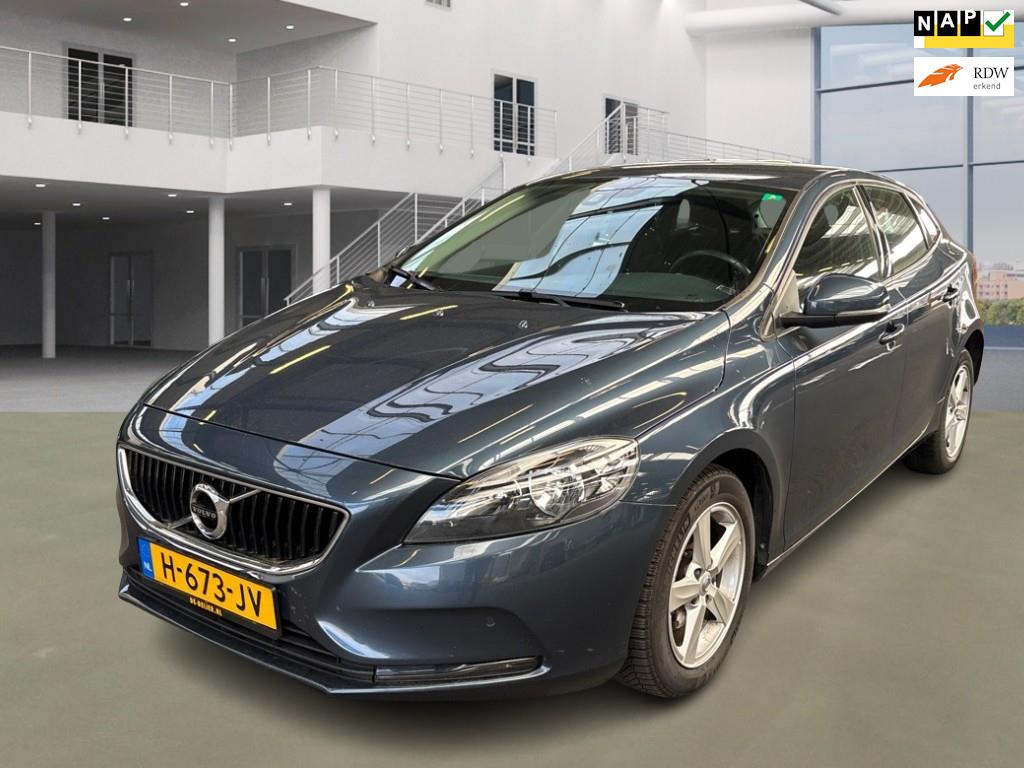 Volvo V40 2.0 D2 Kinetic EXPORT, Voorwielaandrijving, Gebruikt, Euro 6, 4 cilinders