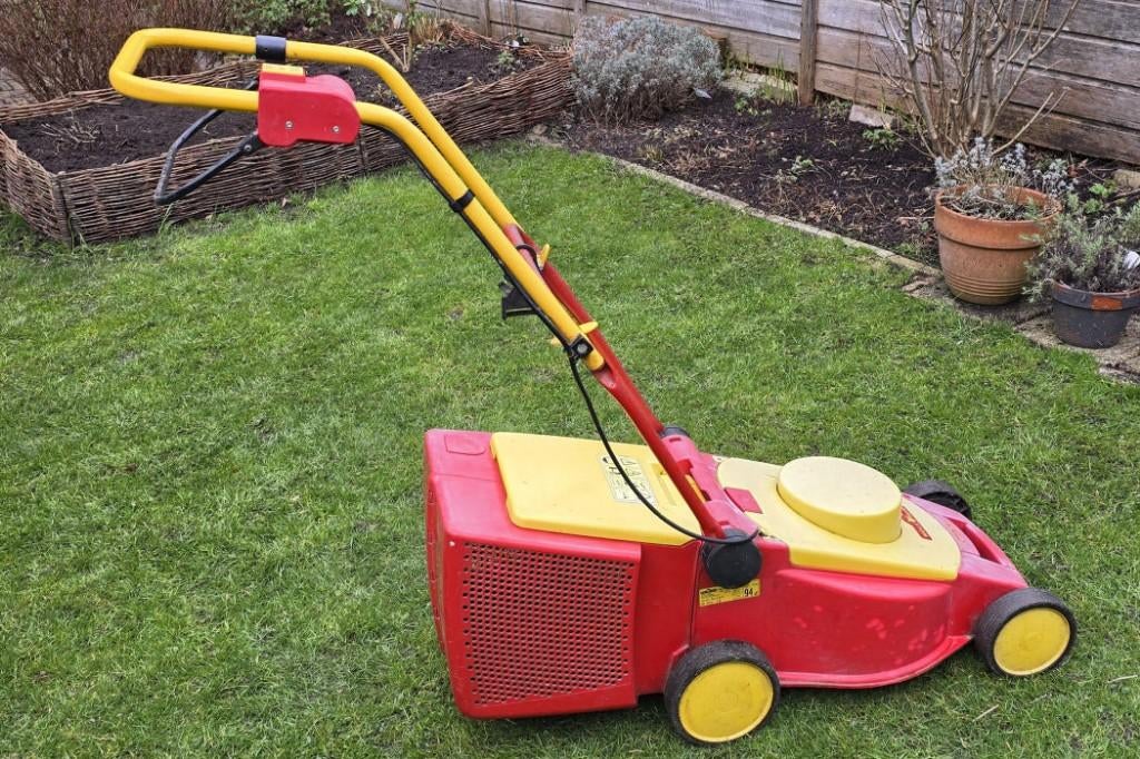 Prima WOLF Garten Esprit 34 E Grasmaaier met Grasopvangbak, Ophalen, Cirkelmaaier, Elektrische grasmaaier, Opvangbak