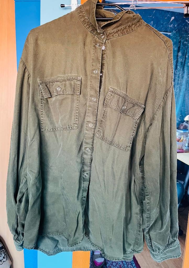 mooi khaki lucocell bloesje Jessica 44 een keer gedragen, Verzenden, Zo goed als nieuw, Maat 42/44 (L), Groen