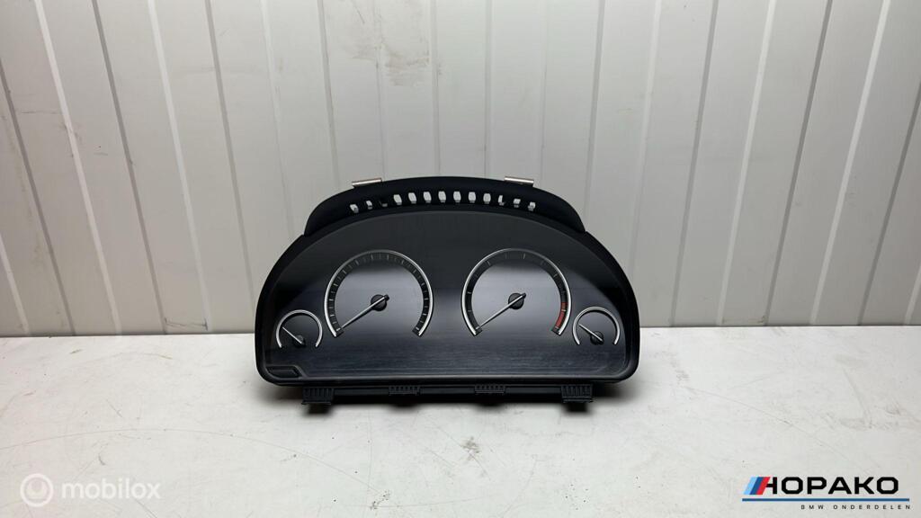 Tellerbak digitaal BMW 5 serie F10 F11 F07 | 62109265158, Gebruikt, Einsteinlaan 5 rijswijk, Bmw, Ophalen of Verzenden