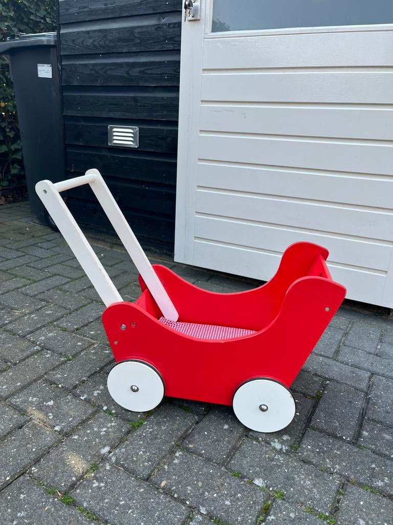 Rode hema houten poppenwagen loopwagen kinderwagen, Ophalen, Zo goed als nieuw, Duw- of Trekspeelgoed