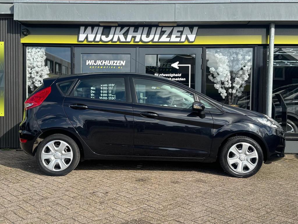 Ford Fiesta 1.4 Trend Automaat met Airco ! Nieuwstaat ! Deal, Euro 5, Zwart, 4 cilinders, Zwart