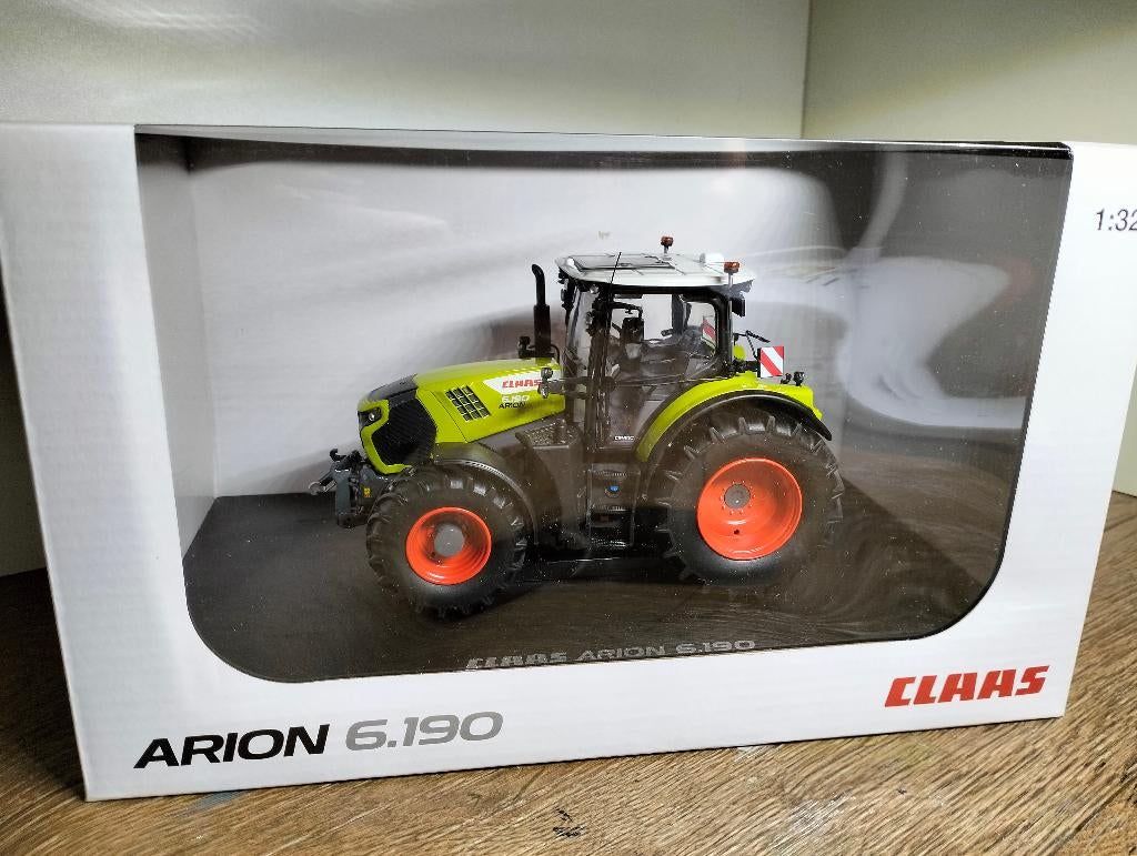 Te koop UH Claas Arion 6.190 Gelimiteerd model  ., Hobby en Vrije tijd, Modelauto's | 1:32, Ophalen of Verzenden, Nieuw, Tractor of Landbouw