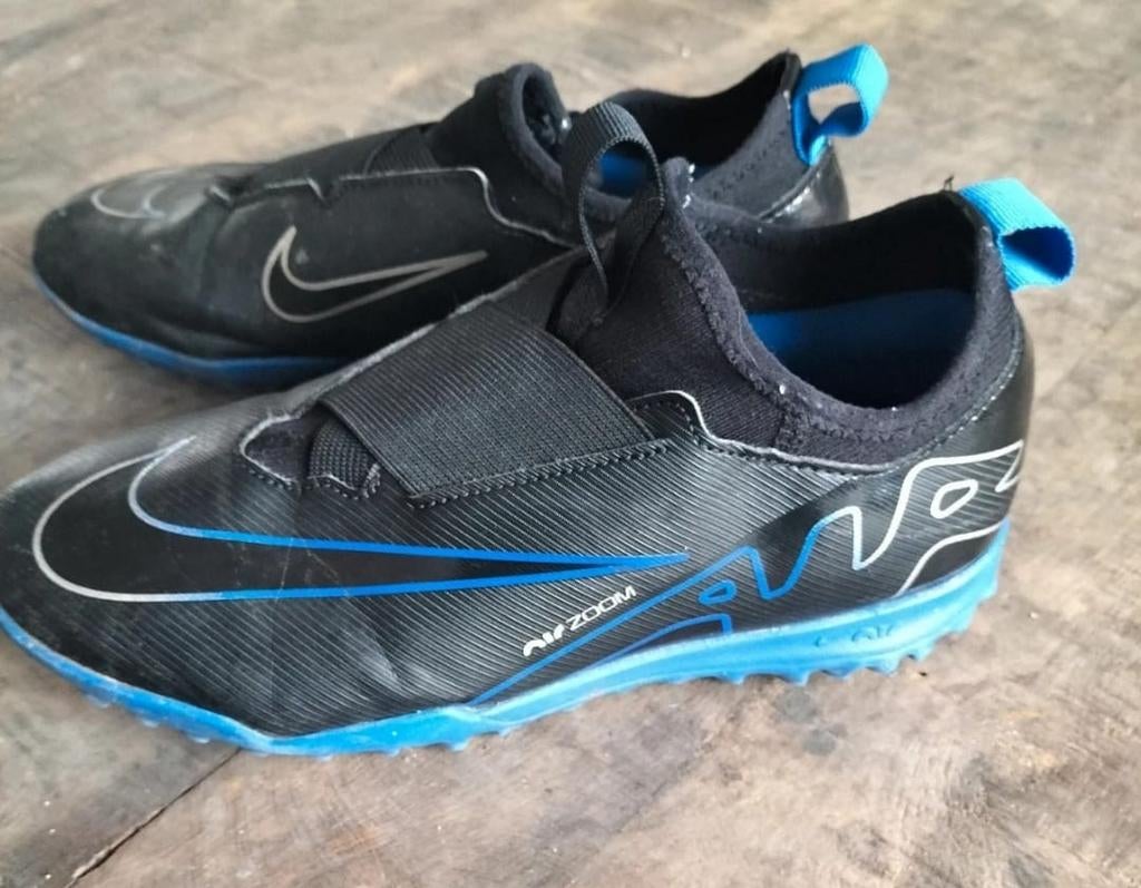 Nike voetbalschoenen 38, Ophalen of Verzenden, Hardloopschoenen, Nike