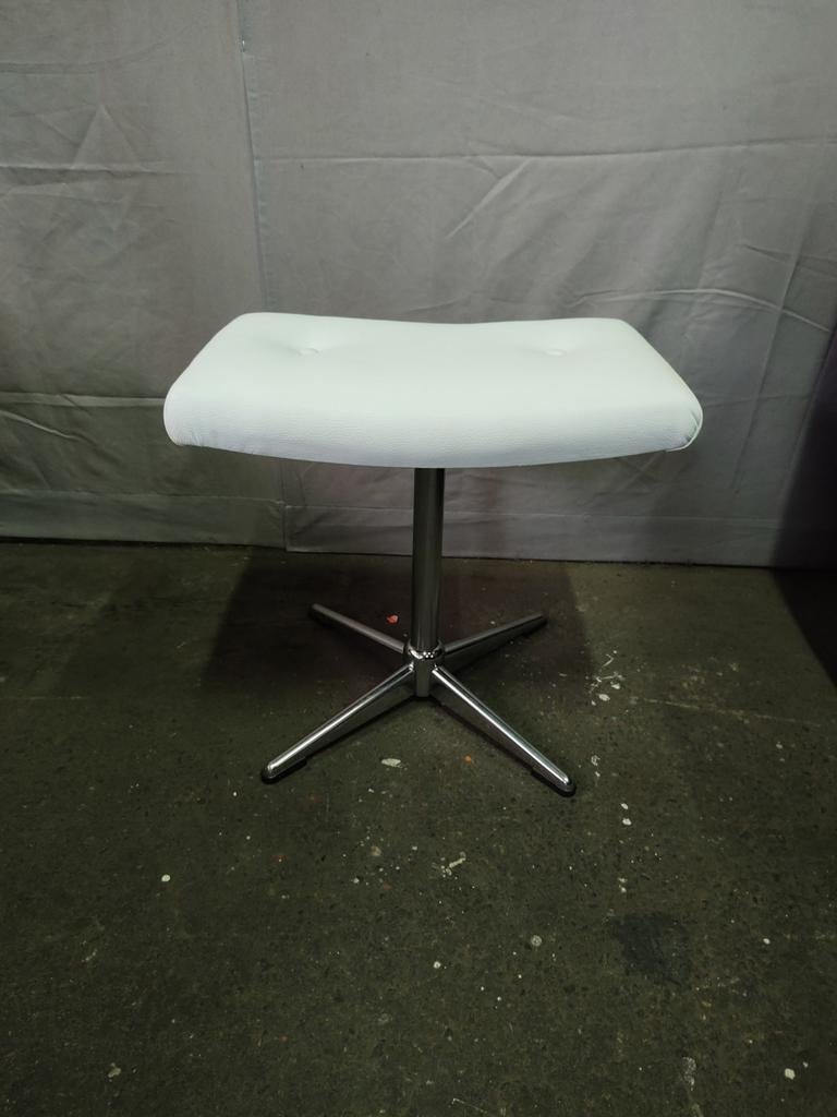 Krukje of voetenbankje op draaivoet met wit skai, Ophalen, Overige materialen, Nvt tweedehands artikel, Gebruikt