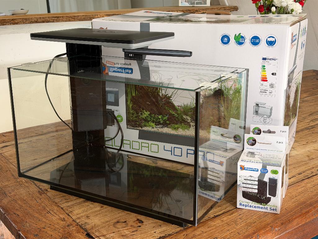 Aquarium Superfish Quadro 40 Pro, Zo goed als nieuw, Leeg aquarium, Superfish, Ophalen